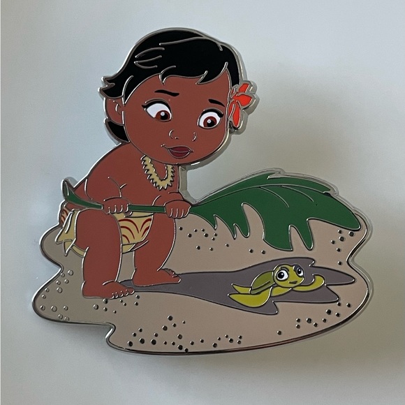 Disney Baby Moana with Baby Turtle 🐢 Pin - New and so adorable 🥰 - Picture 3 of 4